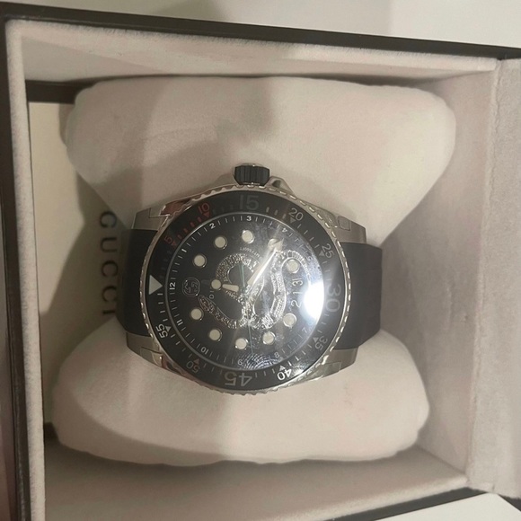 Gucci watch never worn - Picture 3 of 8